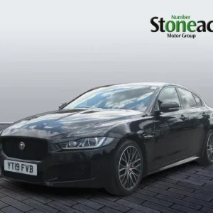 2019 Jaguar XE 2.0i Landmark Saloon 4dr Petrol Auto Euro 6 (s/s) (200 ps) SALOON Petrol Automatic