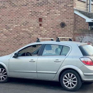 LEFT HAND DRIVE 2006 VAUXHALL ASTRA 1.7 DIESEL [UK PLATES] ECONOMICAL | LHD - Image 3