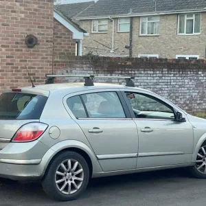 LEFT HAND DRIVE 2006 VAUXHALL ASTRA 1.7 DIESEL [UK PLATES] ECONOMICAL | LHD - Image 6