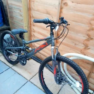 Halfords Apollo creed. - Image 2