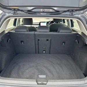 2021 Volkswagen Golf 1.5 eTSI MHEV Life DSG Euro 6 (s/s) 5dr Hatchback PETROL Automatic - Image 7