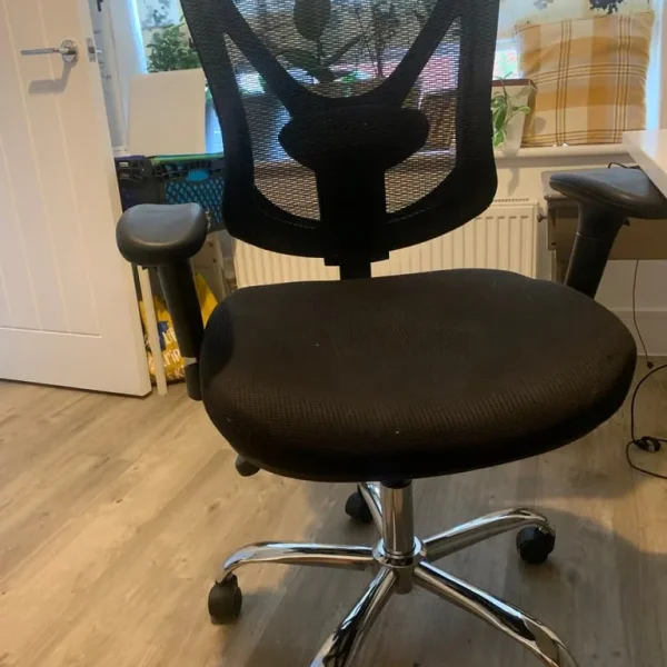 Staples Fully Adjustable Office Chair