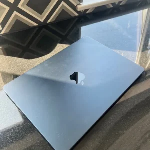 Apple MacBook 2023 - Image 2