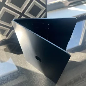 Apple MacBook 2023 - Image 4