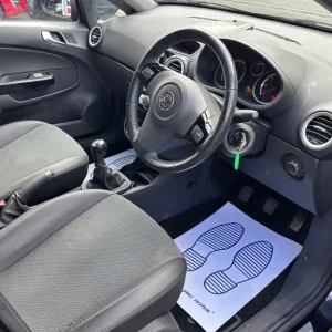 VAUXHALL CORSA 1.4 i 16v Design 2009 - Image 6