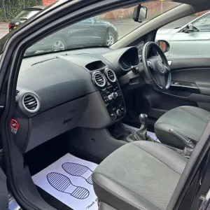 VAUXHALL CORSA 1.4 i 16v Design 2009 - Image 7