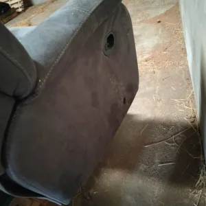 Free grey sofa - Image 3