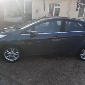 2015 Ford Fiesta 1.0T EcoBoost Zetec Euro 5 (s/s) 5dr HATCHBACK Petrol Manual - Image 5