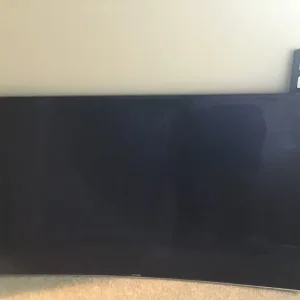Samsung 48”curved TV - Image 2
