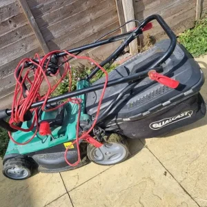 Qualcast lawnmower model M2EB1437M - Image 2