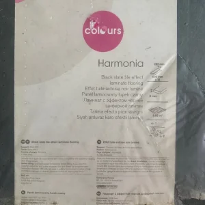 Laminate flooring ( 5x packs) - Image 2