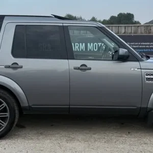 2012 Land Rover Discovery 3.0 SDV6 255 HSE 5dr Auto ESTATE Diesel Automatic - Image 6