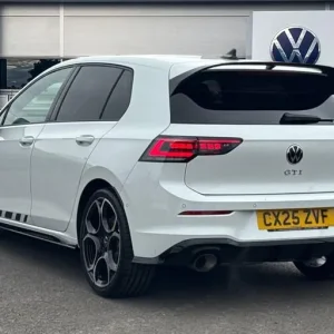 2025 Volkswagen Golf 2.0 TSI 300 GTI Clubsport DSG Ã¢Â­ÂLeather, Sunroof, DCC, GTI performance ... - Image 2