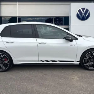 2025 Volkswagen Golf 2.0 TSI 300 GTI Clubsport DSG Ã¢Â­ÂLeather, Sunroof, DCC, GTI performance ... - Image 3