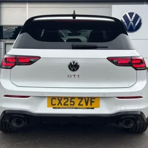 2025 Volkswagen Golf 2.0 TSI 300 GTI Clubsport DSG Ã¢Â­ÂLeather, Sunroof, DCC, GTI performance ... - Image 4