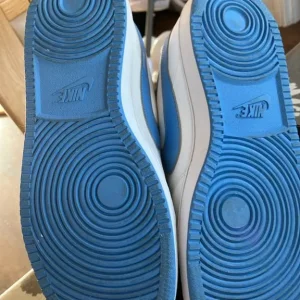 Ladies white and blue trainers - Image 5