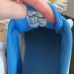 Ladies white and blue trainers - Image 6