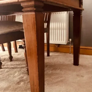 Sirene dining table and chairs - Image 5