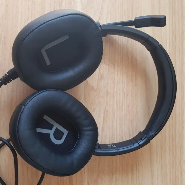 USB Headphones with microphone