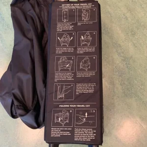 Child’s travel cot