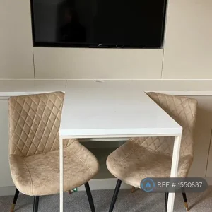 Studio flat in Churchill Way, Macclesfield, SK11 (#1550837) - Image 7