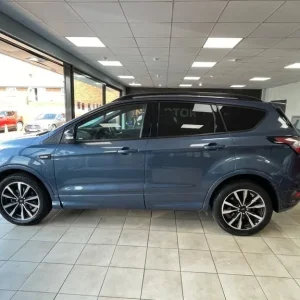 2019 Ford Kuga 1.5 TDCi ST-Line SUV 5dr Diesel Manual Euro 6 (s/s) (120 ps) HATCHBACK Diesel Manual - Image 4