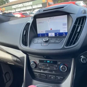 2019 Ford Kuga 1.5 TDCi ST-Line SUV 5dr Diesel Manual Euro 6 (s/s) (120 ps) HATCHBACK Diesel Manual - Image 7