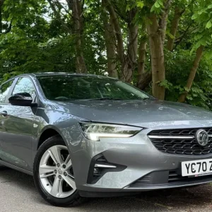 2020 Vauxhall Insignia 1.5 Turbo D GS Line Grand Sport Euro 6 (s/s) 5dr HATCHBAC - Image 3