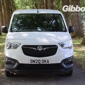 2020 Vauxhall Combo 1.5 Combo 2300 Edition S/S Auto Panel Van Diesel Automatic - Image 2