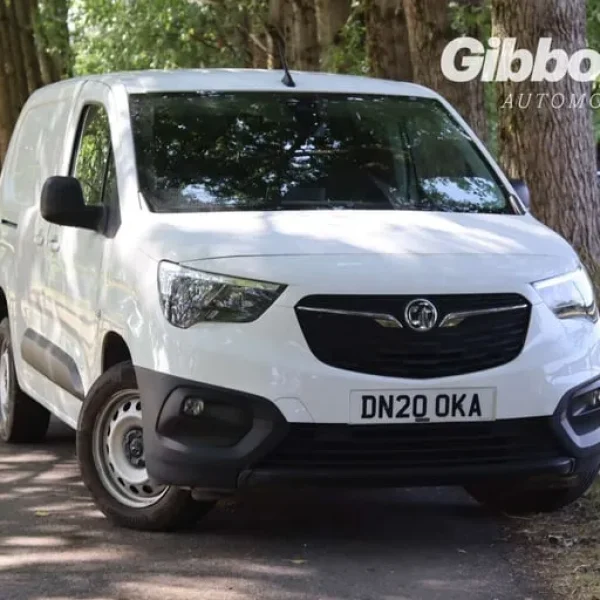 2020 Vauxhall Combo 1.5 Combo 2300 Edition S/S Auto Panel Van Diesel Automatic