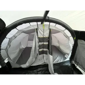 Hi Gear cirrus 4 airtent with additional porch pegs and pump - Image 3