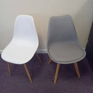 7 Chairs mixed colors