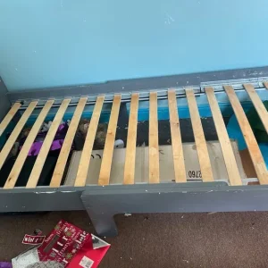 Bed and mattress - Image 2