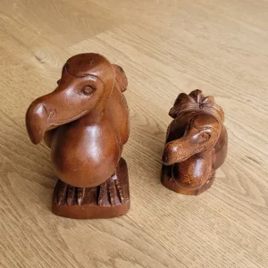Pair of Wooden Carved Dodo Birds - Image 3
