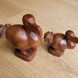 Pair of Wooden Carved Dodo Birds - Image 4