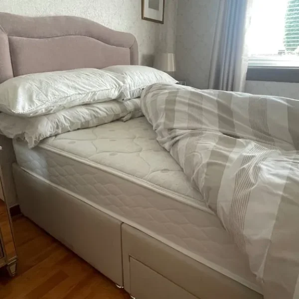 Queen size bed - large single / small double