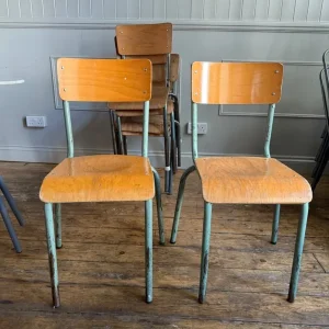 LOTS OF SCHOOL VINTAGE CHAIRS - Image 7