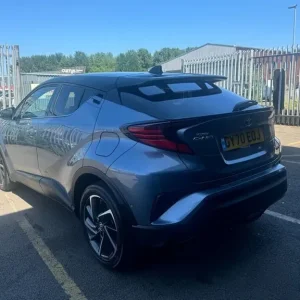 2020 Toyota C-HR 1.8 VVT-h Dynamic SUV 5dr Petrol Hybrid CVT Euro 6 (s/s) (122 ps) SUV Petrol/Ele... - Image 5