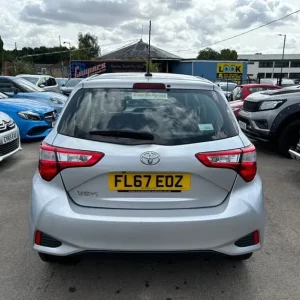 2018 Toyota Yaris VVT-I ICON Hatchback Petrol Manual - Image 5