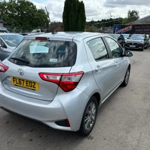 2018 Toyota Yaris VVT-I ICON Hatchback Petrol Manual - Image 6