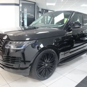 2021 21 LAND ROVER RANGE ROVER 3.0 D300 MHEV AUTOBIOGRAPHY SUV 5DR DIESEL AUTO 4 - Image 3