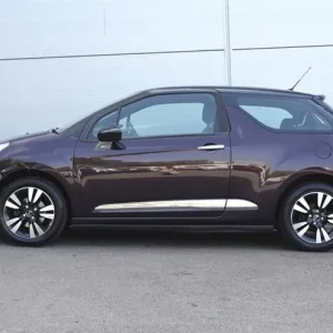 2016 DS Automobiles DS 3 1.2 PureTech Chic Hatchback 3dr Petrol Manual Euro 6 (82 ps) Hatchback P... - Image 3