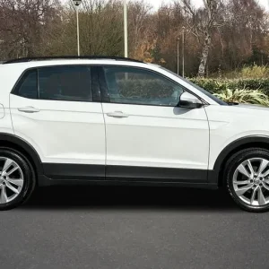 2019 Volkswagen T-Cross 1.0 TSI 115 SE 5dr HATCHBACK Petrol Manual - Image 4
