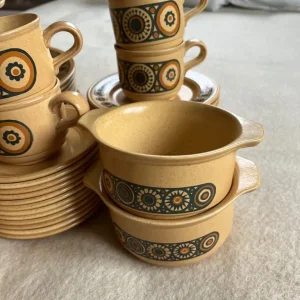Vintage Kilncraft Dinner Set - Image 2