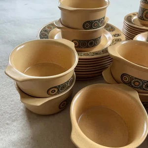Vintage Kilncraft Dinner Set - Image 3