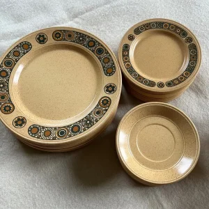 Vintage Kilncraft Dinner Set - Image 5