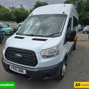 2016 Ford Transit 2.2 TDCi 17-seat minibus in white, 91,000 miles, ULEZ Euro 6, 6-speed manua MIN... - Image 5