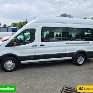2016 Ford Transit 2.2 TDCi 17-seat minibus in white, 91,000 miles, ULEZ Euro 6, 6-speed manua MIN... - Image 7