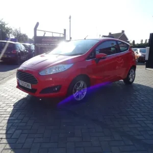 Ford Fiesta 1.0 EcoBoost Zetec 3dr ideal 1st car Petrol - Image 7