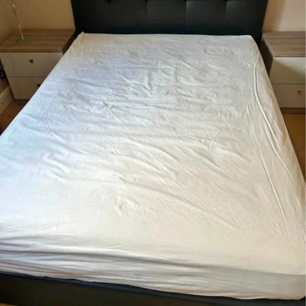 Double bed with mattress